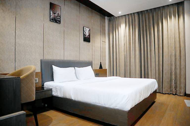 Symphony Inn
