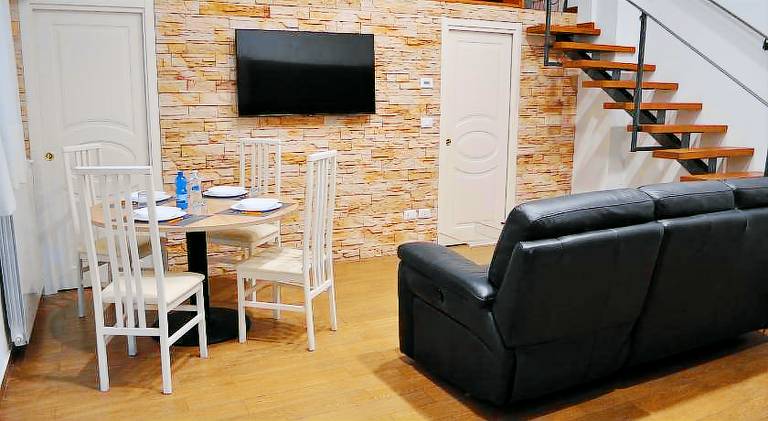 Rental apartment with 2 rooms for 4 persons in Sanremo