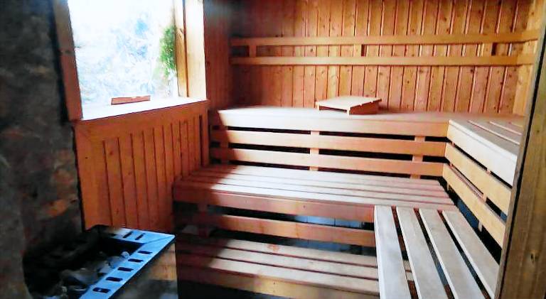 Villa with pool — photo 5