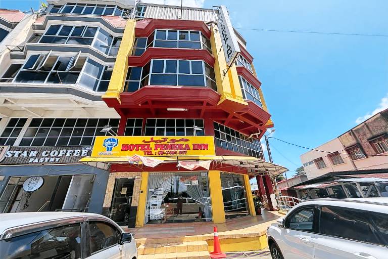 Spacious Triple Stay w Free Wifi in Kota Bharu