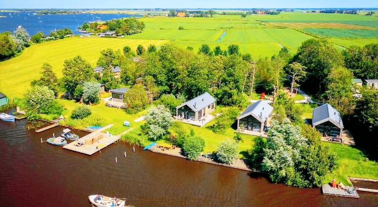 Children-friendly vacation home with patio, sauna & garden | Pet-friendly in Leeuwarden
