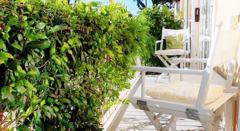 House with garden & terrace — photo 4