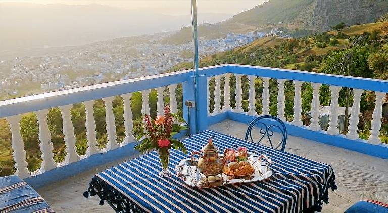 House with terrace, barbeque & yard — photo 3