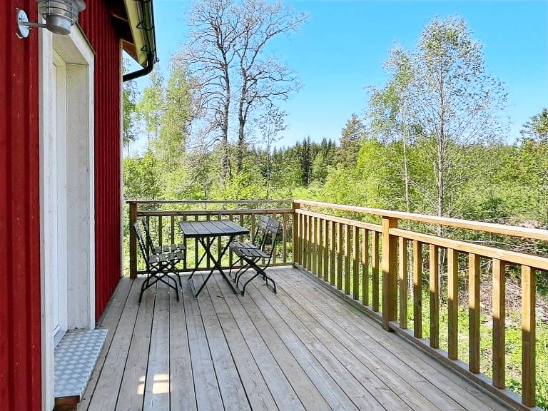 Children-friendly beautiful house with patio, yard & BBQ | Suitable for remote work | Pets are welcome — photo 2