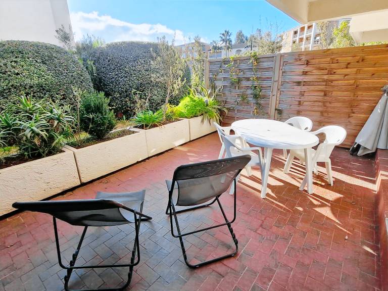Studio with 1 room for 4 persons in Sainte-Maxime