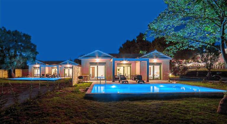 Villa with private pool, patio & barbeque | Good for workation — photo 4