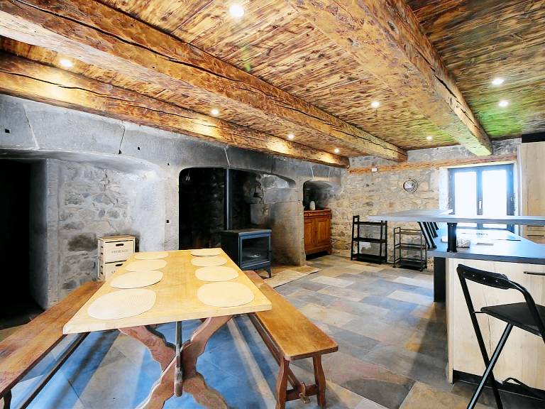 Vacation home with 3 rooms for 8 persons in La Bourboule