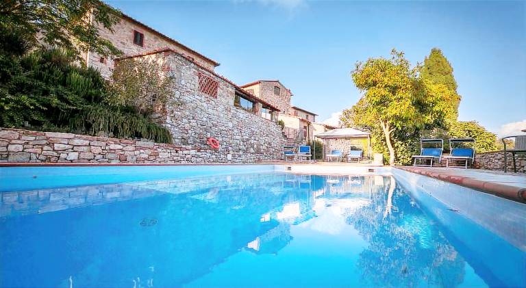 Big vacation home with yard, pool & patio | Pets allowed in Castellina in Chianti
