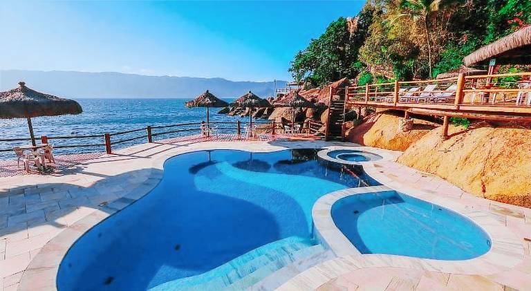 Vacation home with pool | Pets are welcome — photo 2