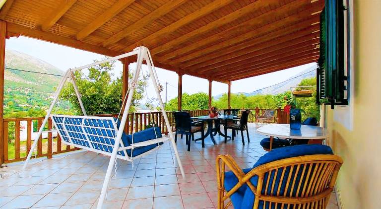 Fully equipped beautiful villa with yard & patio | Pets are welcome — photo 5