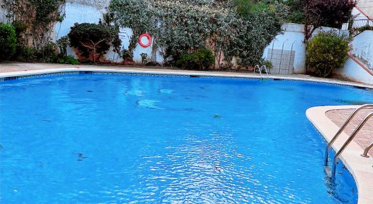 Holiday apartment with private pool, terrace & yard — photo 3
