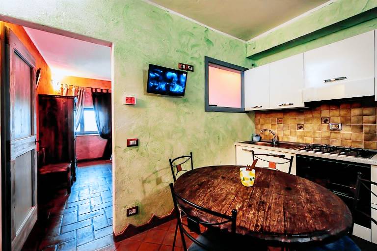 Pleasant apartment with fast internet, yard & sauna | Garden view | Dogs allowed — photo 3