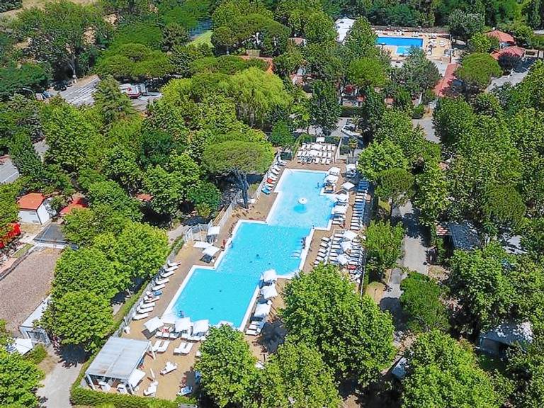 Nice rental apartment with pool & patio | Close to the beach | Dogs allowed — photo 2