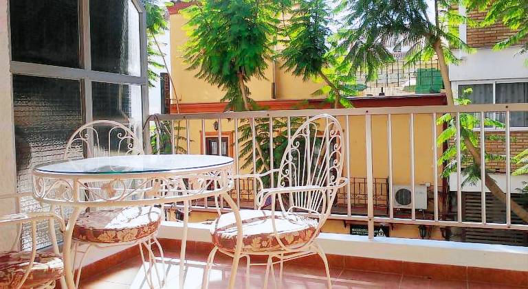 Apartment with terrace — photo 4