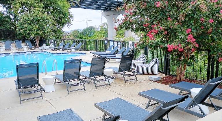Rental apartment with pool — photo 3