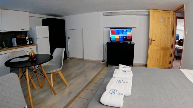 Semi Basement Room c1