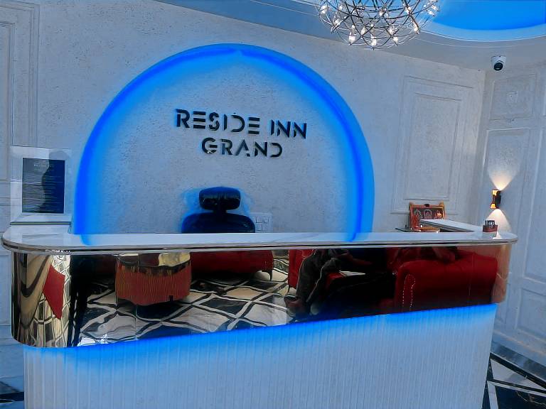 Reside Inn Grand