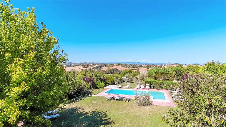Fully equipped charming villa with BBQ, jacuzzi & garden | Good for workation | Dogs allowed — photo 2