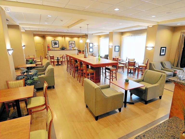 Hampton Inn Nashua — photo 4