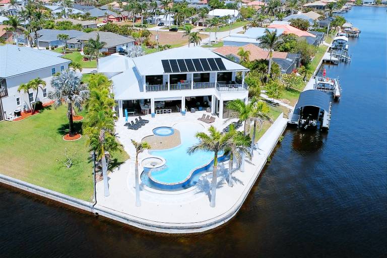 House Pelican