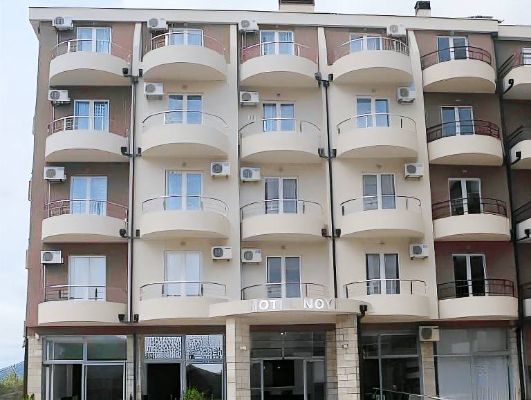 Hotel Novi