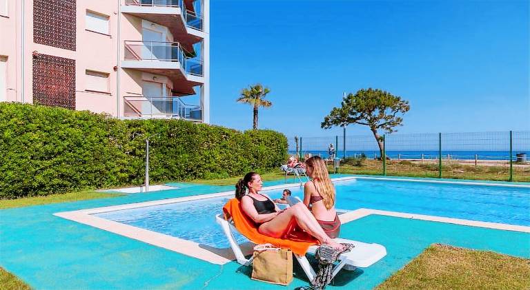 Beautiful rental apartment with pool, garden & terrace | Beach nearby | Pets allowed — photo 5
