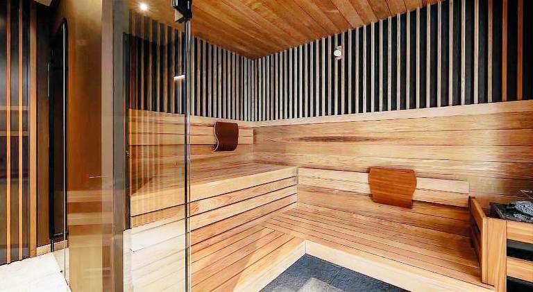 Serviced apartment with sauna, patio & garden — photo 4