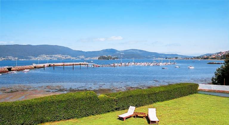 Apartment with garden, pool & BBQ | Next to the beach | Pets are welcome — photo 4