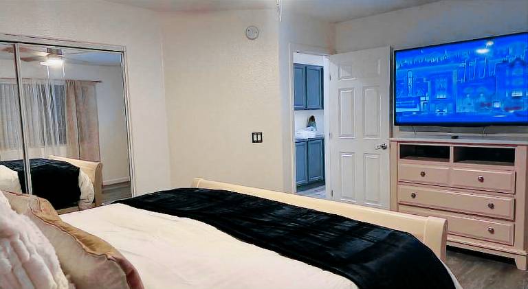 Vacation home with hot tub, barbecue & terrace — photo 2