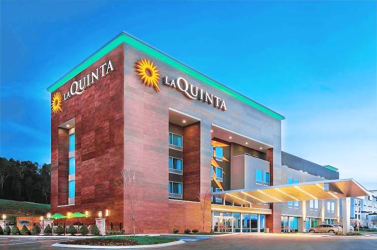 La Quinta Inn & Suites by Wyndham Cleveland TN