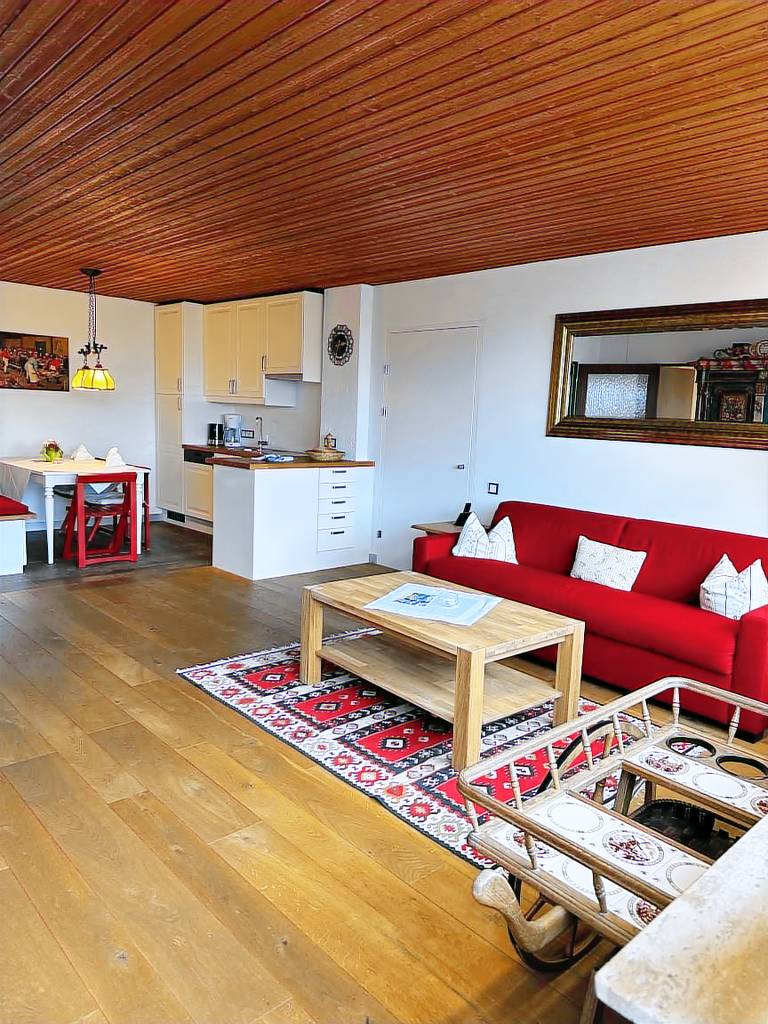 Family-friendly wonderful holiday apartment with patio, pool & garden | Perfect for remote work | Pets are welcome in See