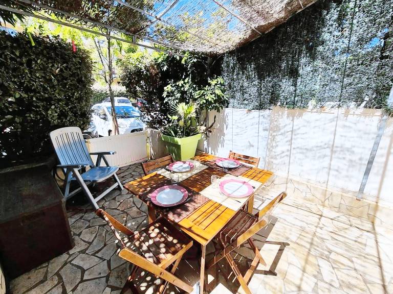 Residence Les Maisons De La Plage - T2 duplex in secure residence, private parking, swimming pool, air conditioning, internet — photo 4