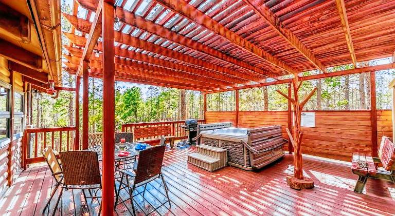 House with jacuzzi | Pets are welcome — photo 5
