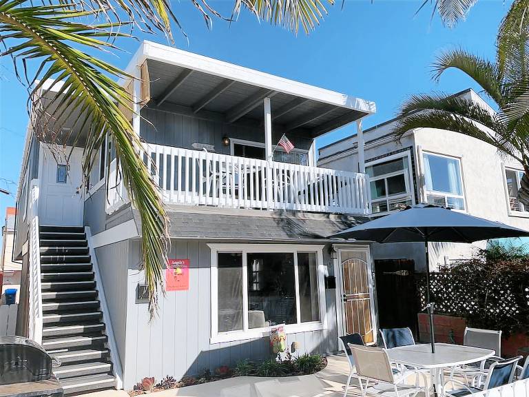 Condo  Pacific Beach