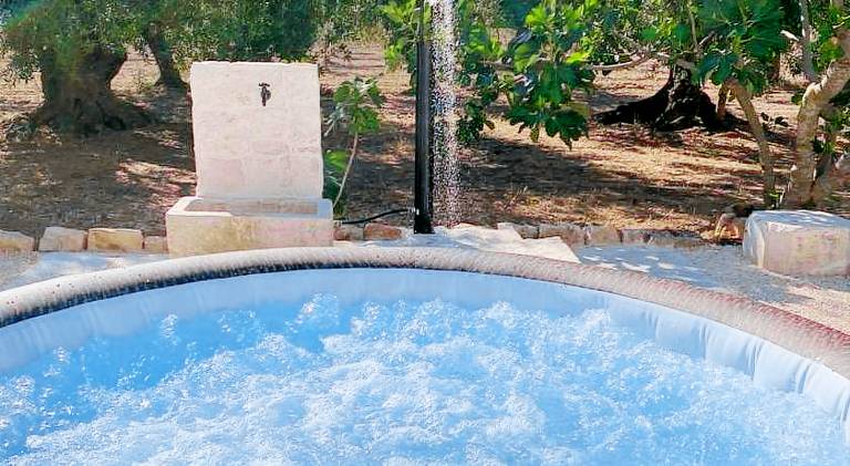 Pleasant vacation home with jacuzzi | Dogs allowed — photo 2