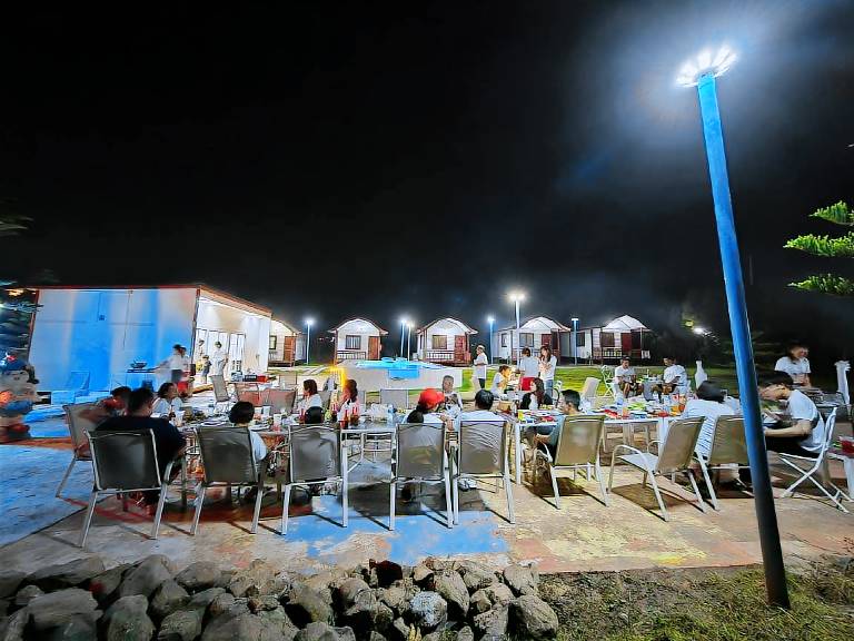 Villa with pool & barbeque — photo 4