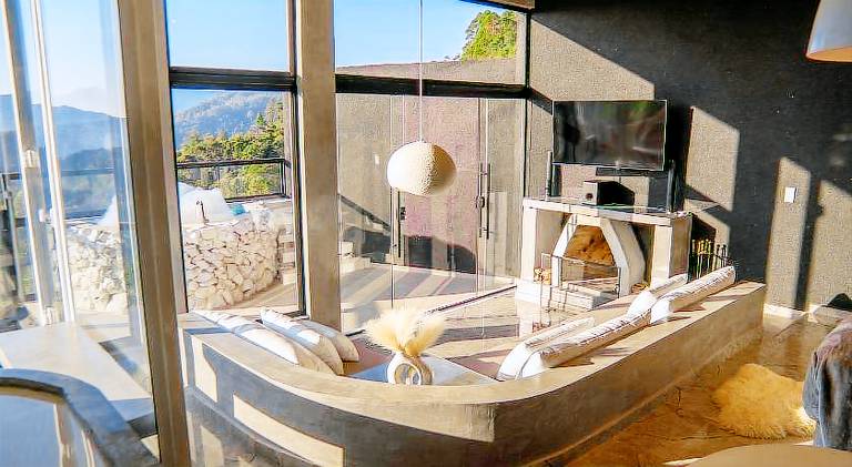 Chalet with sauna, pool & hot tub — photo 3