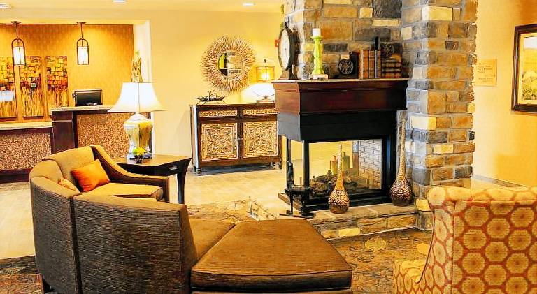 Little Missouri Inn & Suites Watford City — photo 2