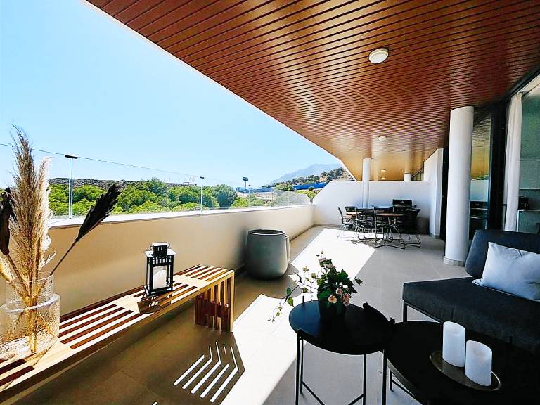 House with patio — photo 4