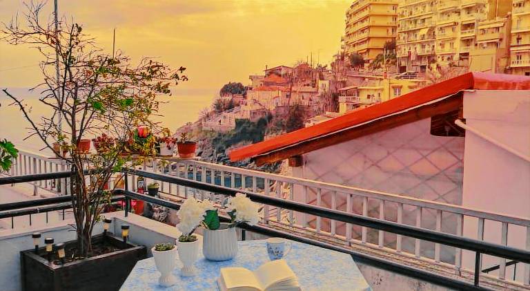 Apartment with patio in Kavala