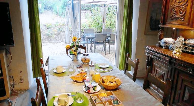 Datcha Bourguignonne, Chambres & Gite — photo 4