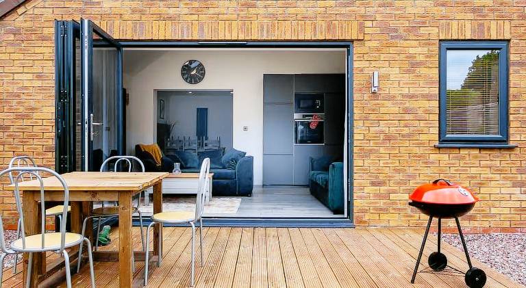 Charming house with yard | Pets allowed — photo 4