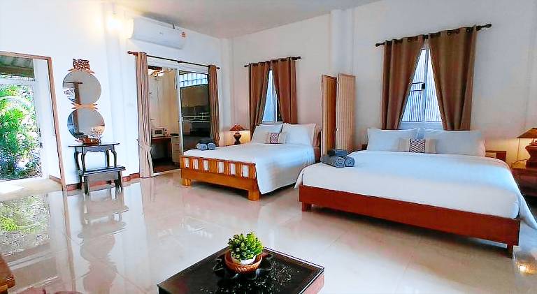 Villa with 1 room for 4 persons — photo 2