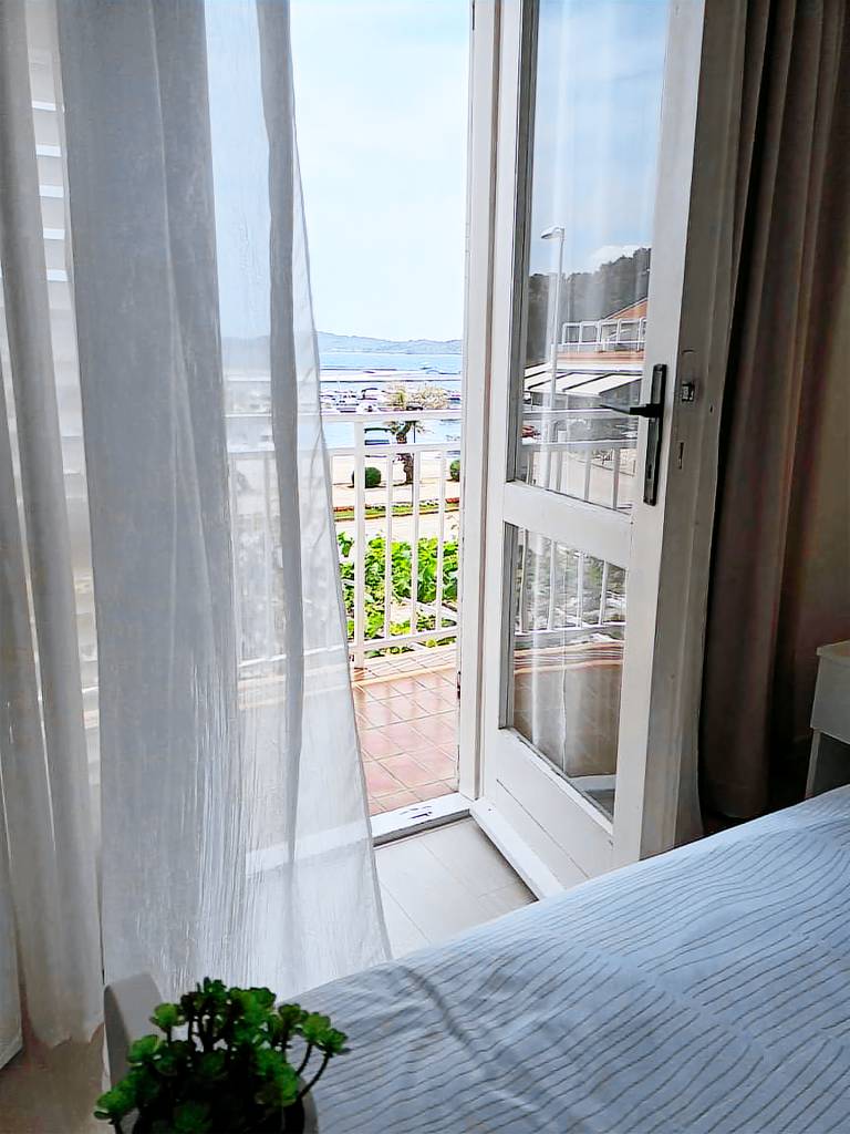 Private room | Close to the beach | Pets allowed — photo 5