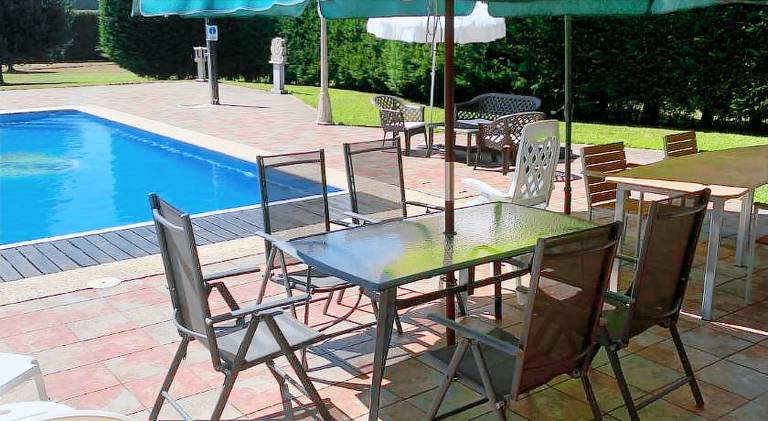 Villa with pool | Pets allowed — photo 5