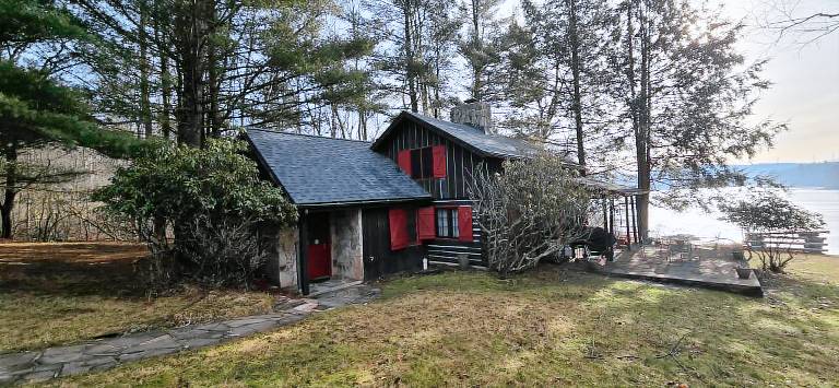 House with barbecue | Lake view — photo 2