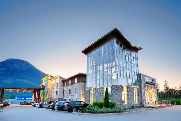 Sandman Hotel & Suites Squamish in Squamish, BC