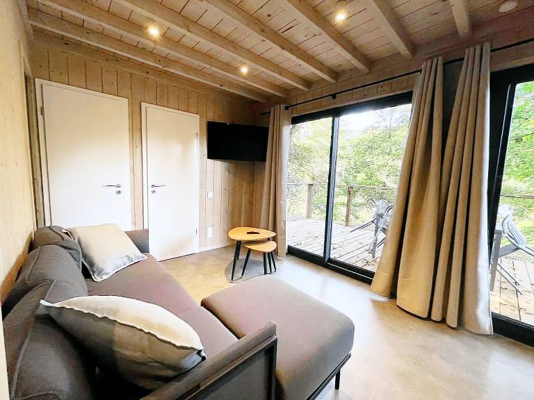 Mobile home with 3 rooms for 6 persons — photo 5