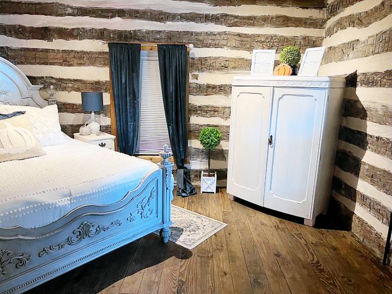 Cabin  Granbury