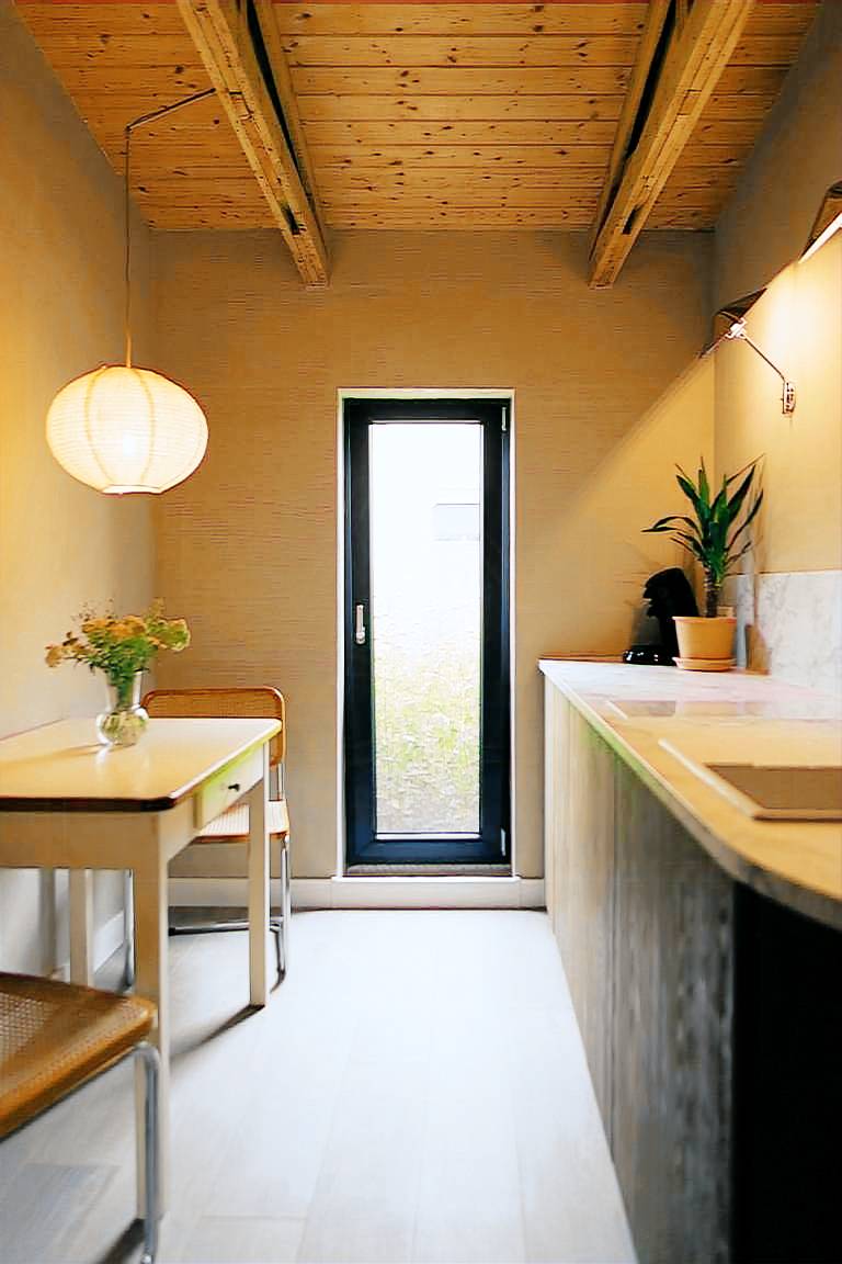 Holiday apartment with terrace & yard — photo 3